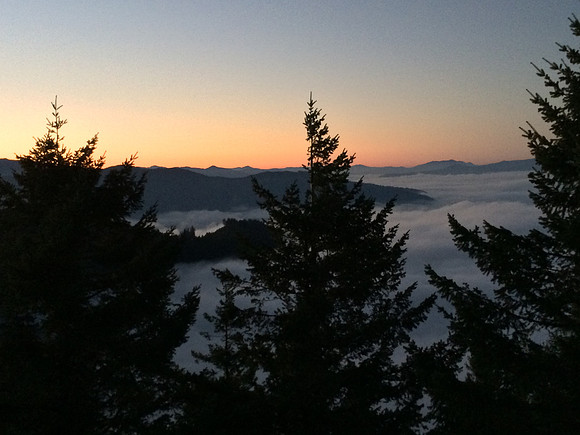 Clouds below Lookout